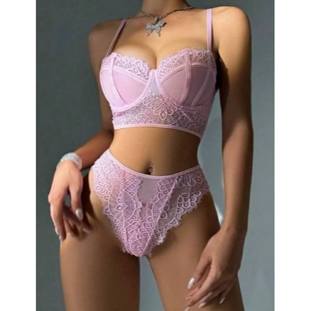 Floral Lace Lingerie Set